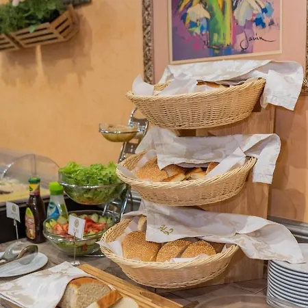 ホテル Park Srebrenik